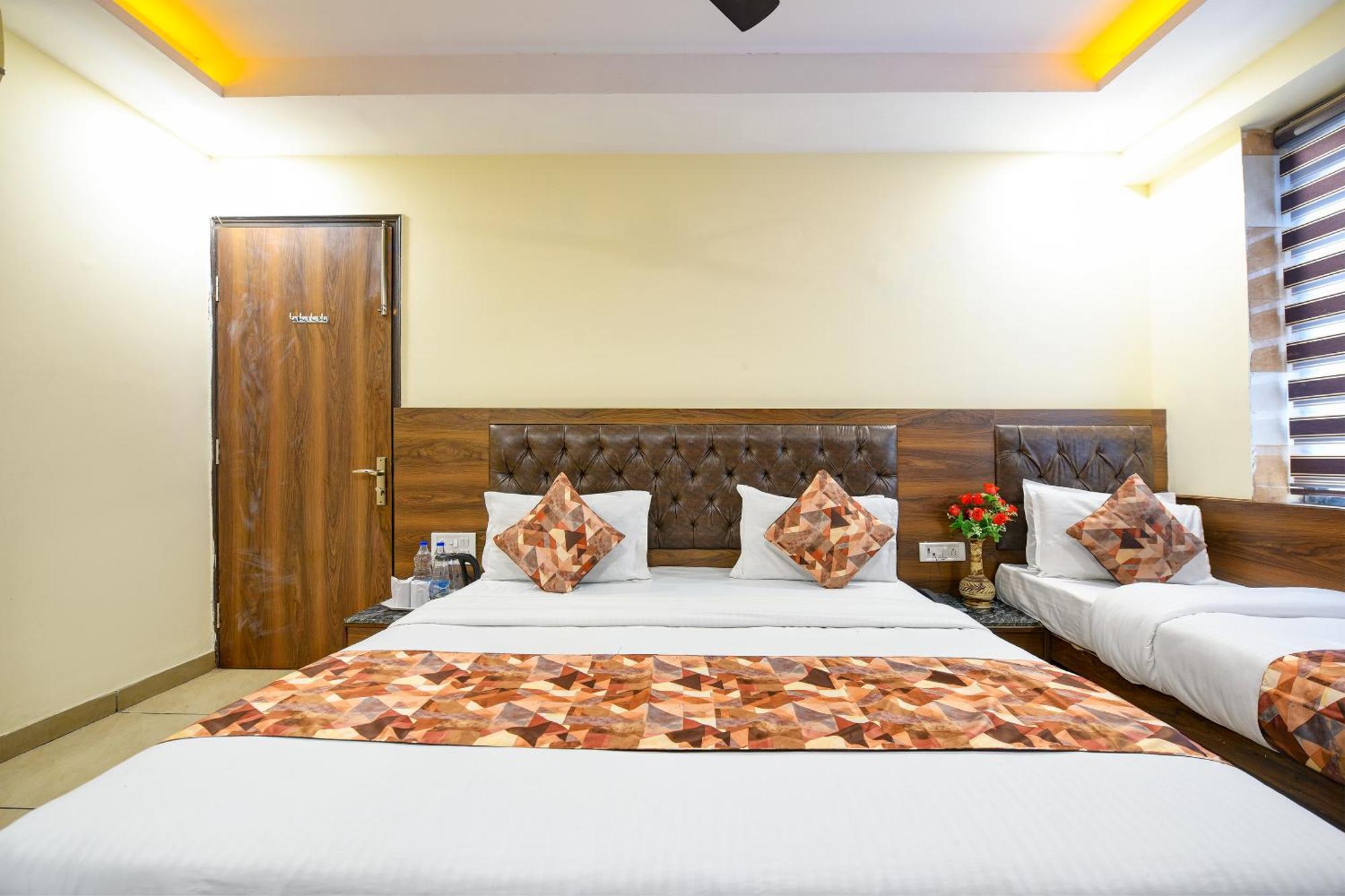 Hotel Le Grand - Walk-In From Rk Ashram Metro Station New Delhi Extérieur photo