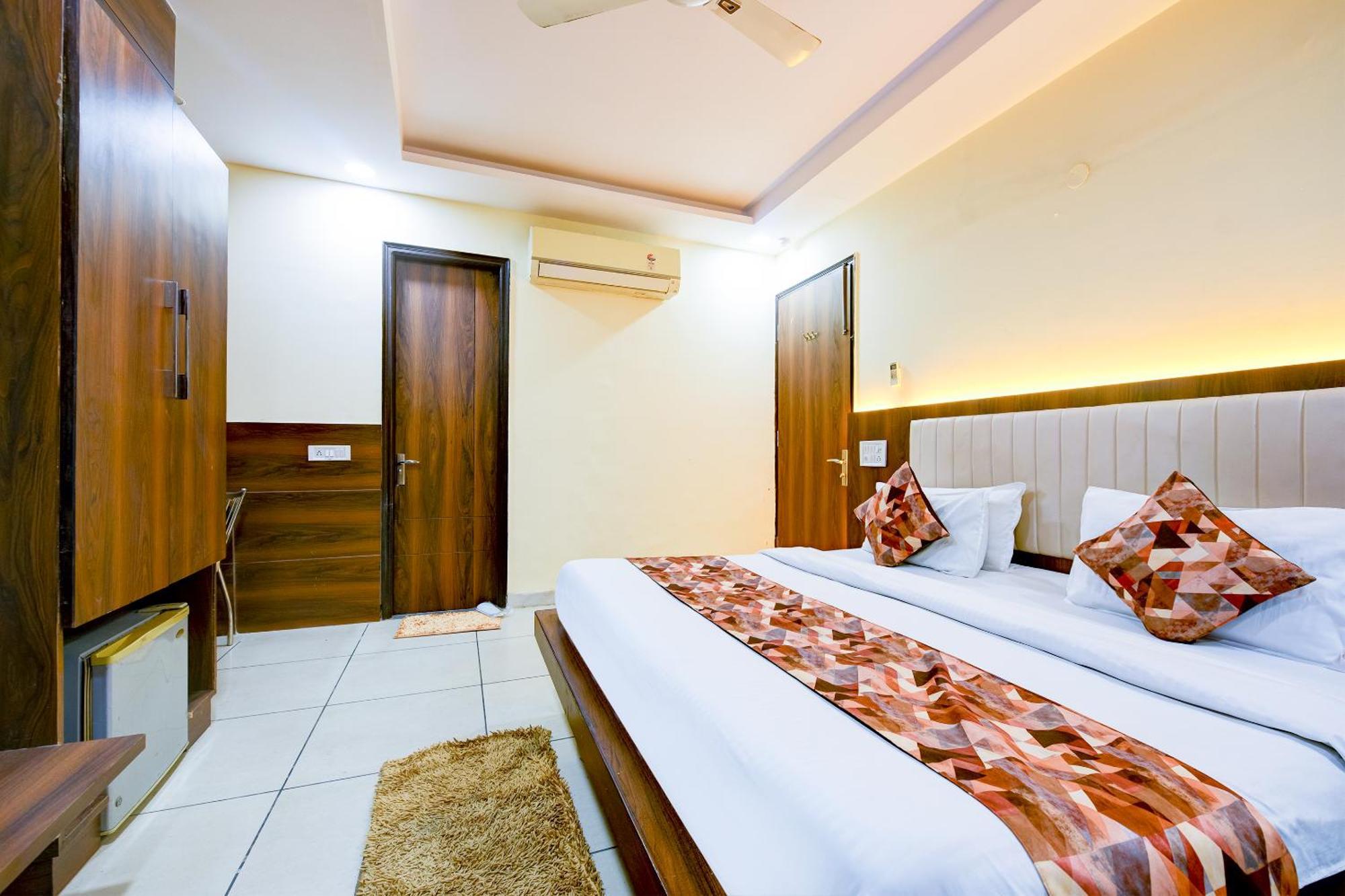 Hotel Le Grand - Walk-In From Rk Ashram Metro Station New Delhi Extérieur photo