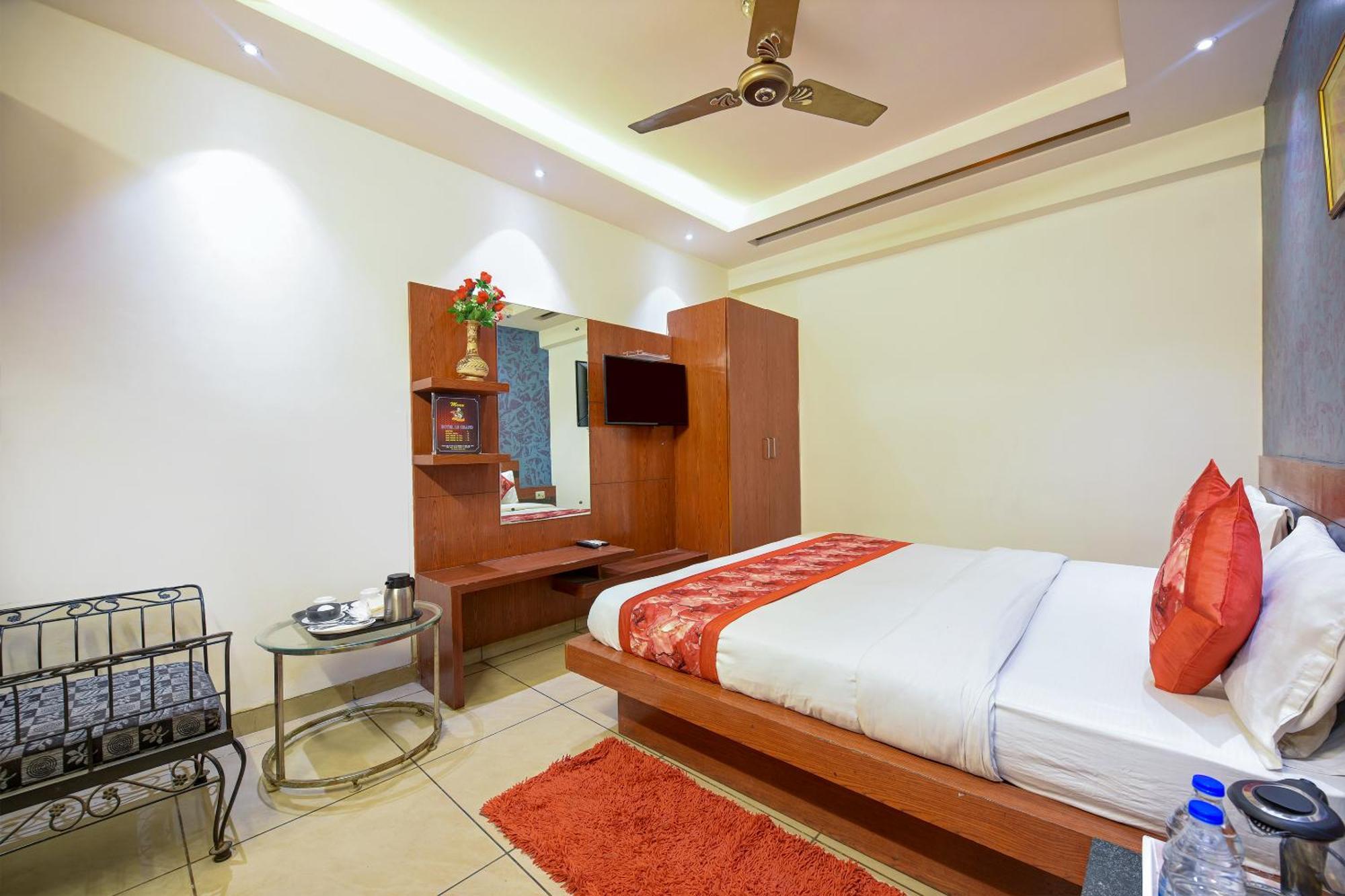 Hotel Le Grand - Walk-In From Rk Ashram Metro Station New Delhi Extérieur photo