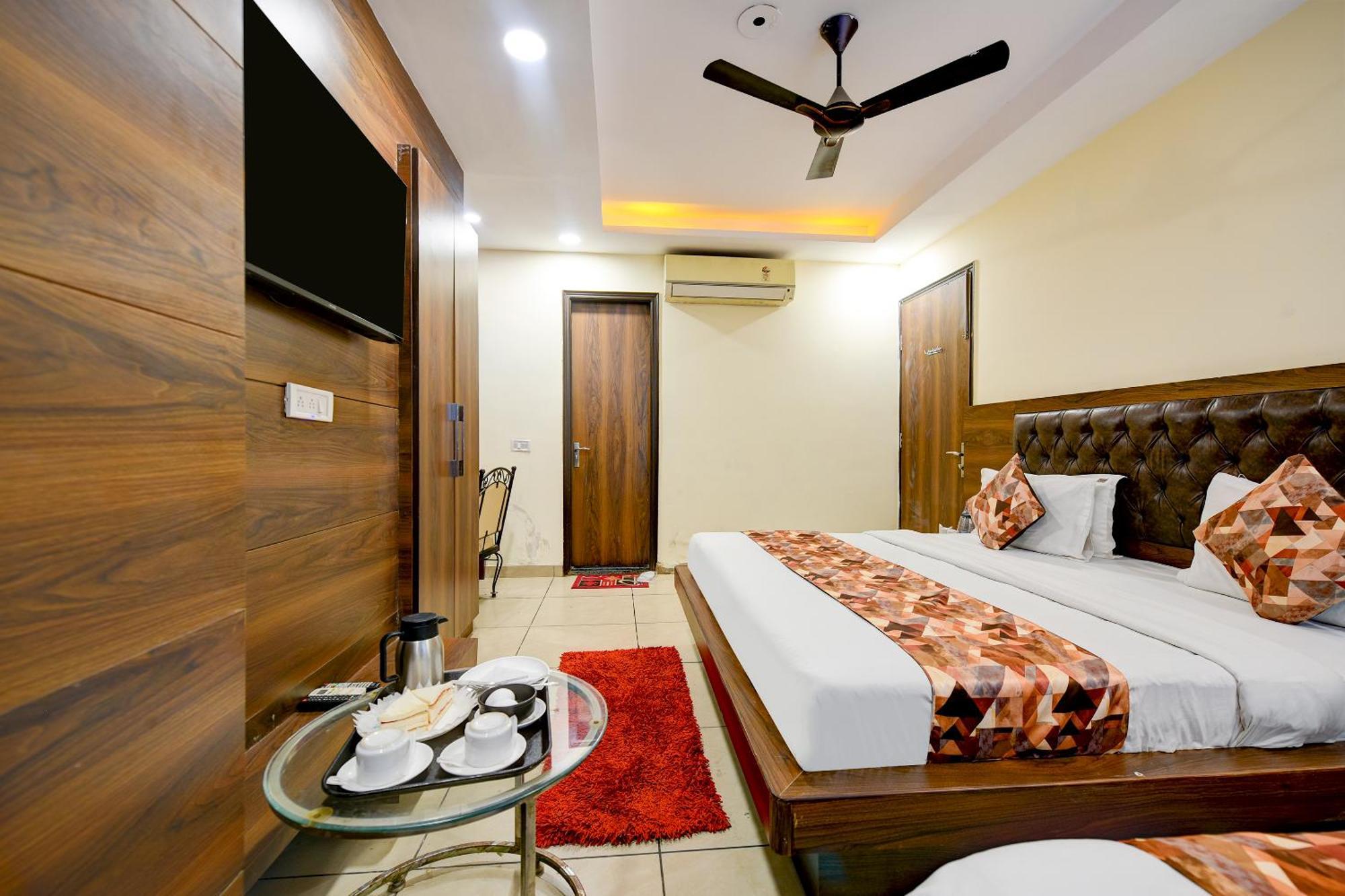 Hotel Le Grand - Walk-In From Rk Ashram Metro Station New Delhi Extérieur photo